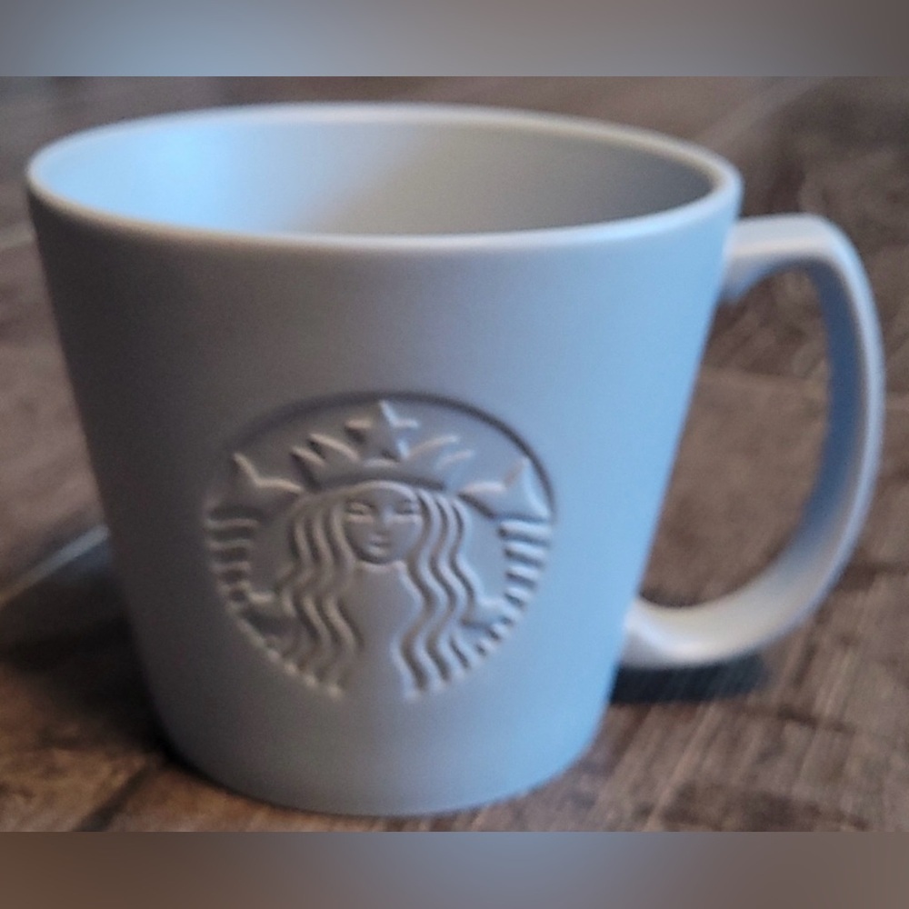 Starbucks 2020 Grande Matte Gray Embossed Siren Coffee Tea Mug 16 oz